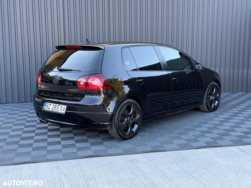 Volkswagen Golf - 5