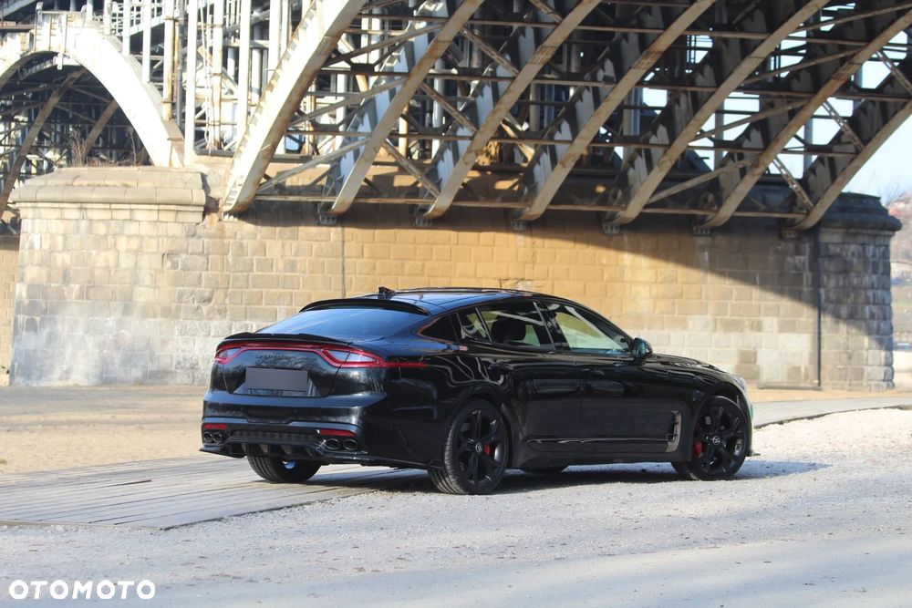 Kia Stinger 3.3 T-GDI AWD GT - 4
