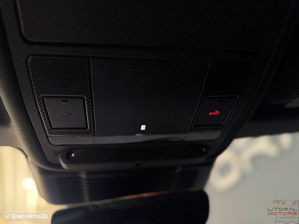 Land Rover Range Rover Evoque P300e R-Dynamic S - 22