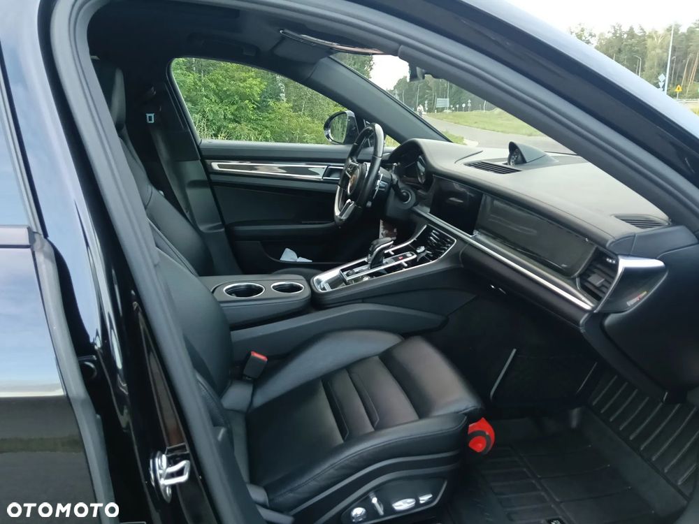 Porsche Panamera - 19