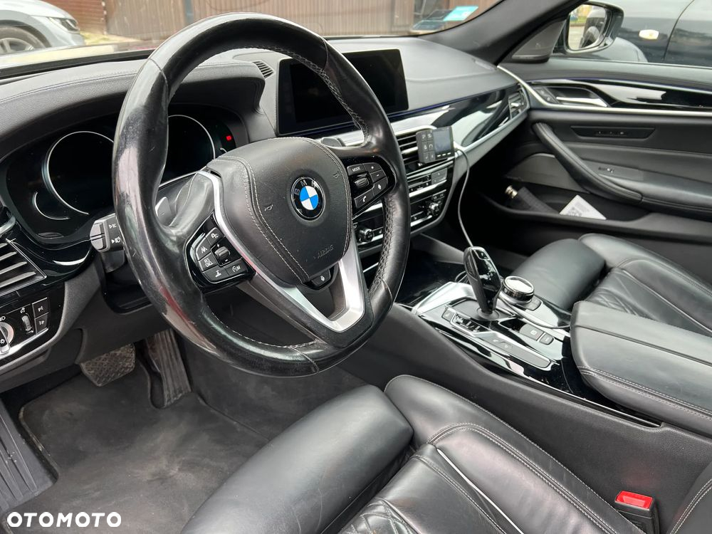 BMW Seria 5 540d xDrive Sport Line sport - 2