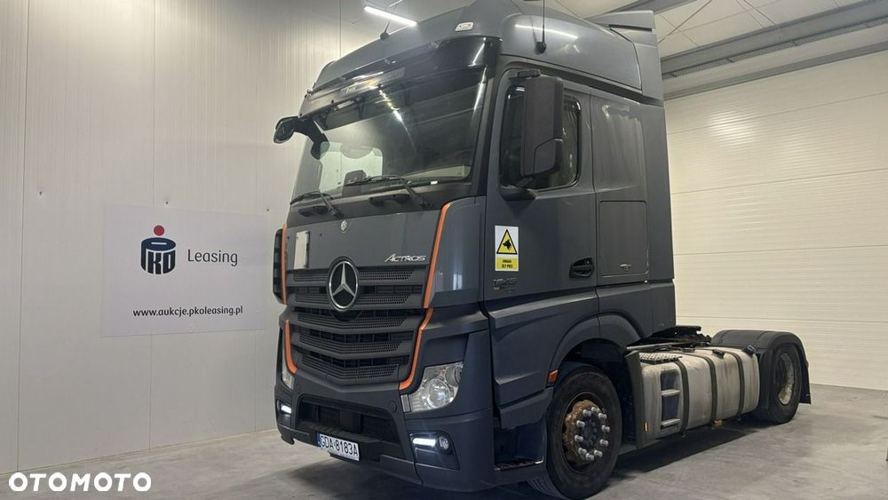 Mercedes-Benz Actros - 1