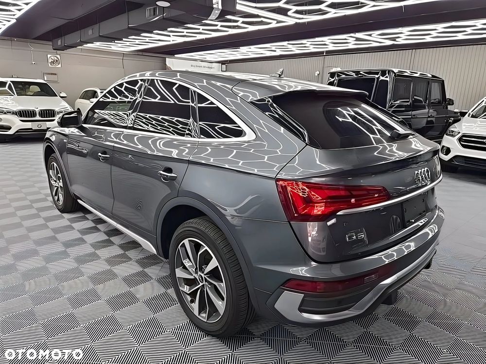 Audi Q5 45 TFSI quattro S tronic S line business