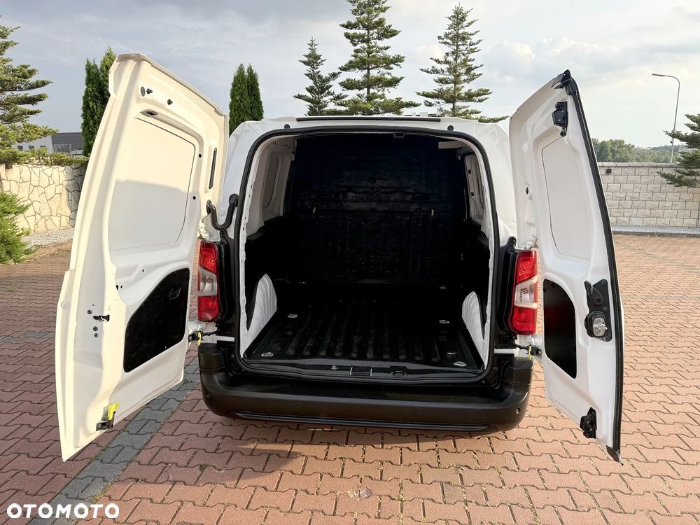 Peugeot PARTNER  SERWISOWANY 3-OSOBY Salon Polska F VAT 23% GWARANCJA  TEMPOMAT - 29