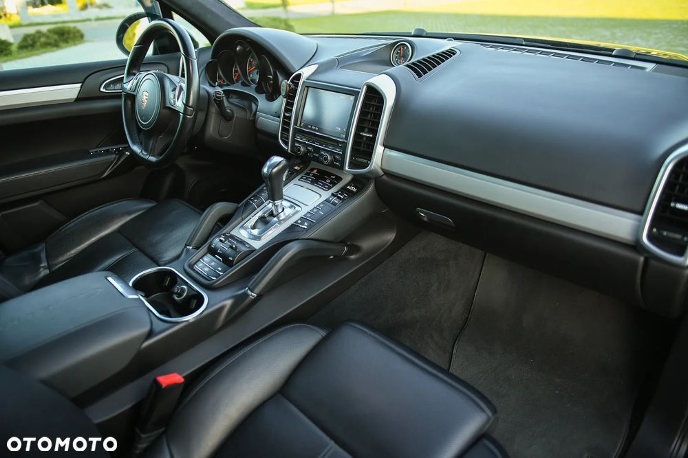 Porsche Cayenne GTS Tiptronic S - 31
