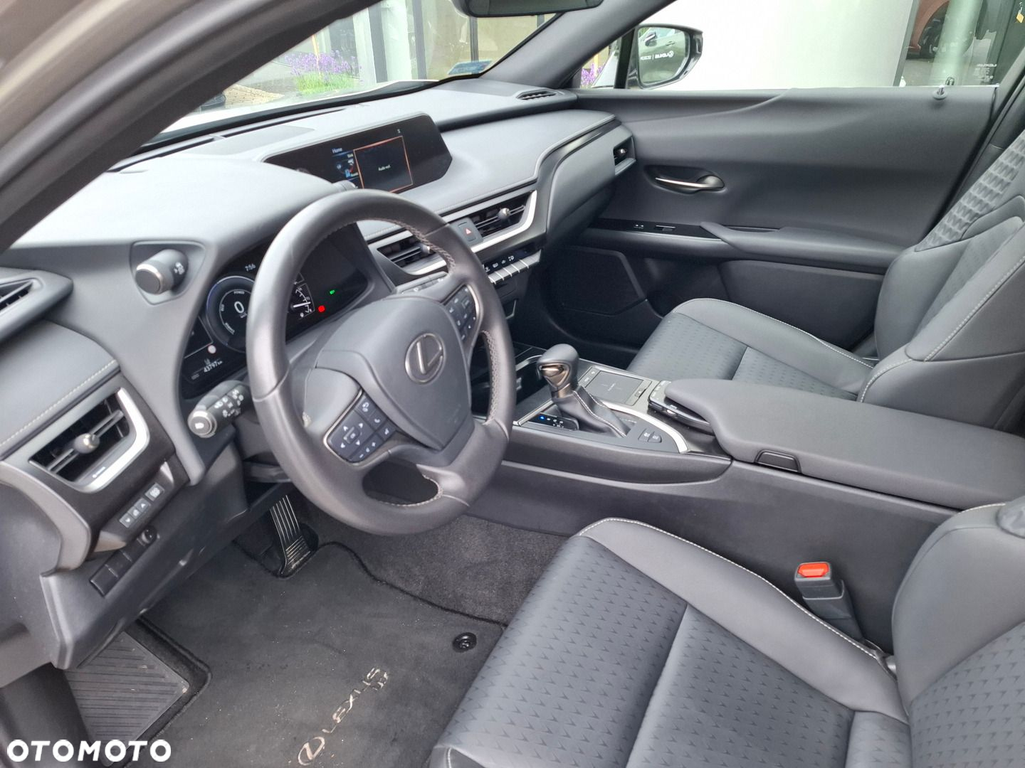 Lexus UX 250h GPF F Impression 2WD - 11