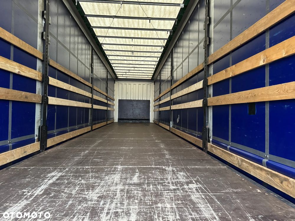 Krone SD Firanka Certyfikat XL, Dach podnoszony - 13