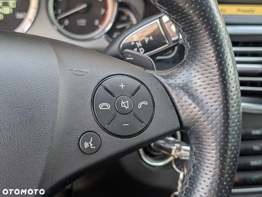 Mercedes-Benz Klasa E 500 7G-TRONIC Avantgarde - 19
