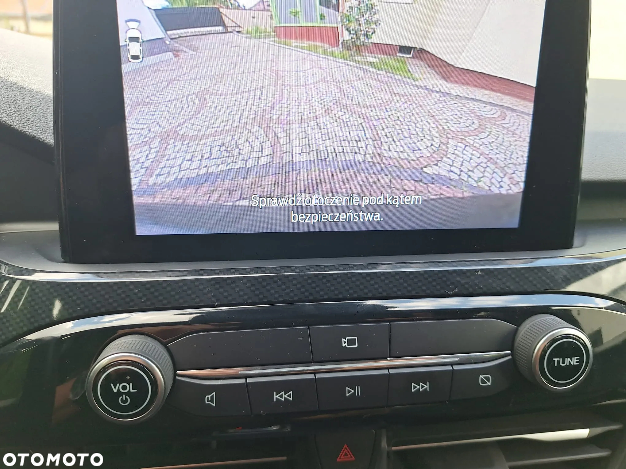 Ford Kuga - 18
