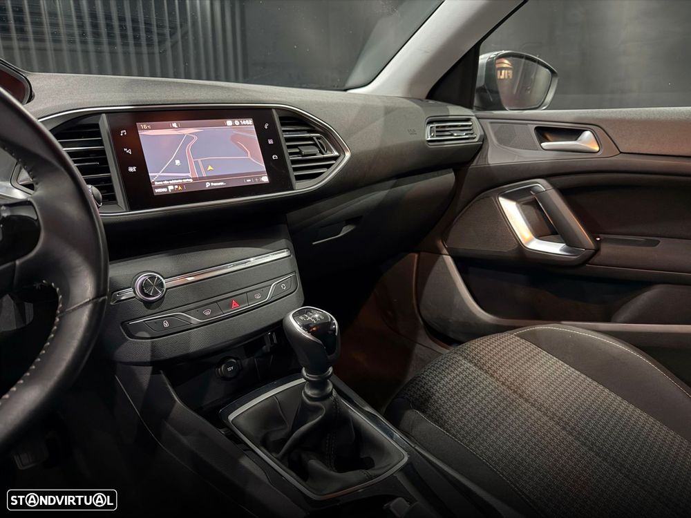 Peugeot 308 1.2 PureTech Active Pack - 14