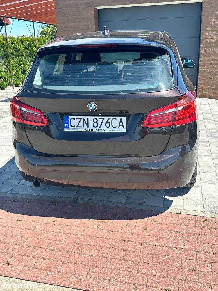 BMW Seria 2 218d - 7