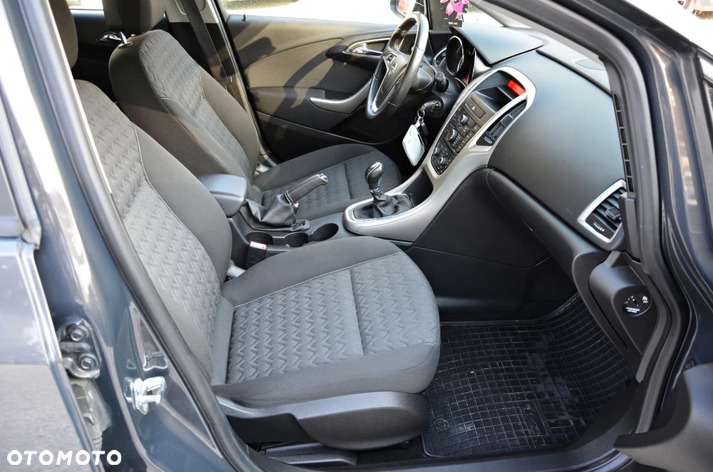 Opel Astra - 33