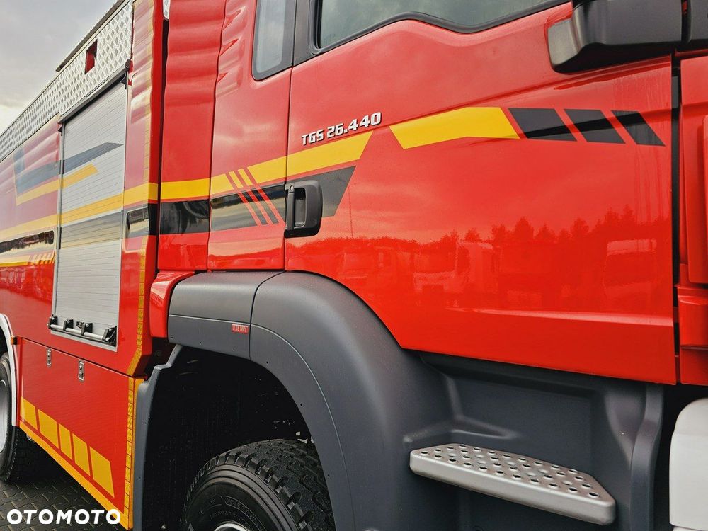 MAN TGS 26.440 6x6 9500 l woda + 950 piana Stolarczyk straż pożarna - 8