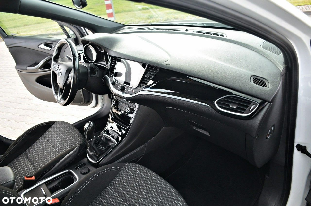 Opel Astra - 20
