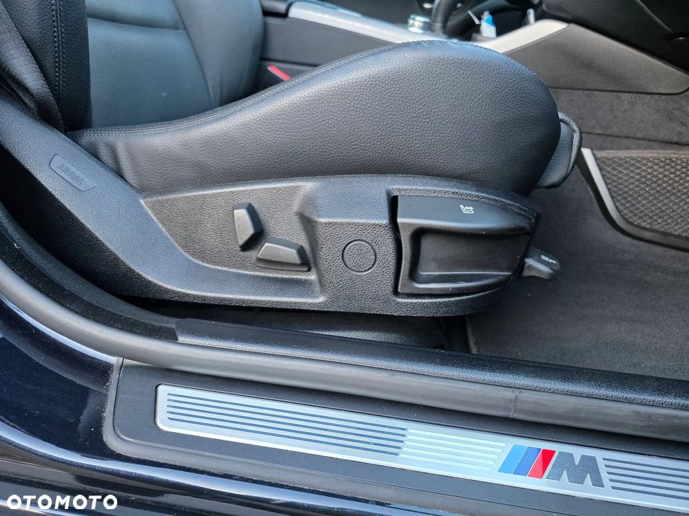 BMW Seria 5 523i Sport-Aut - 26