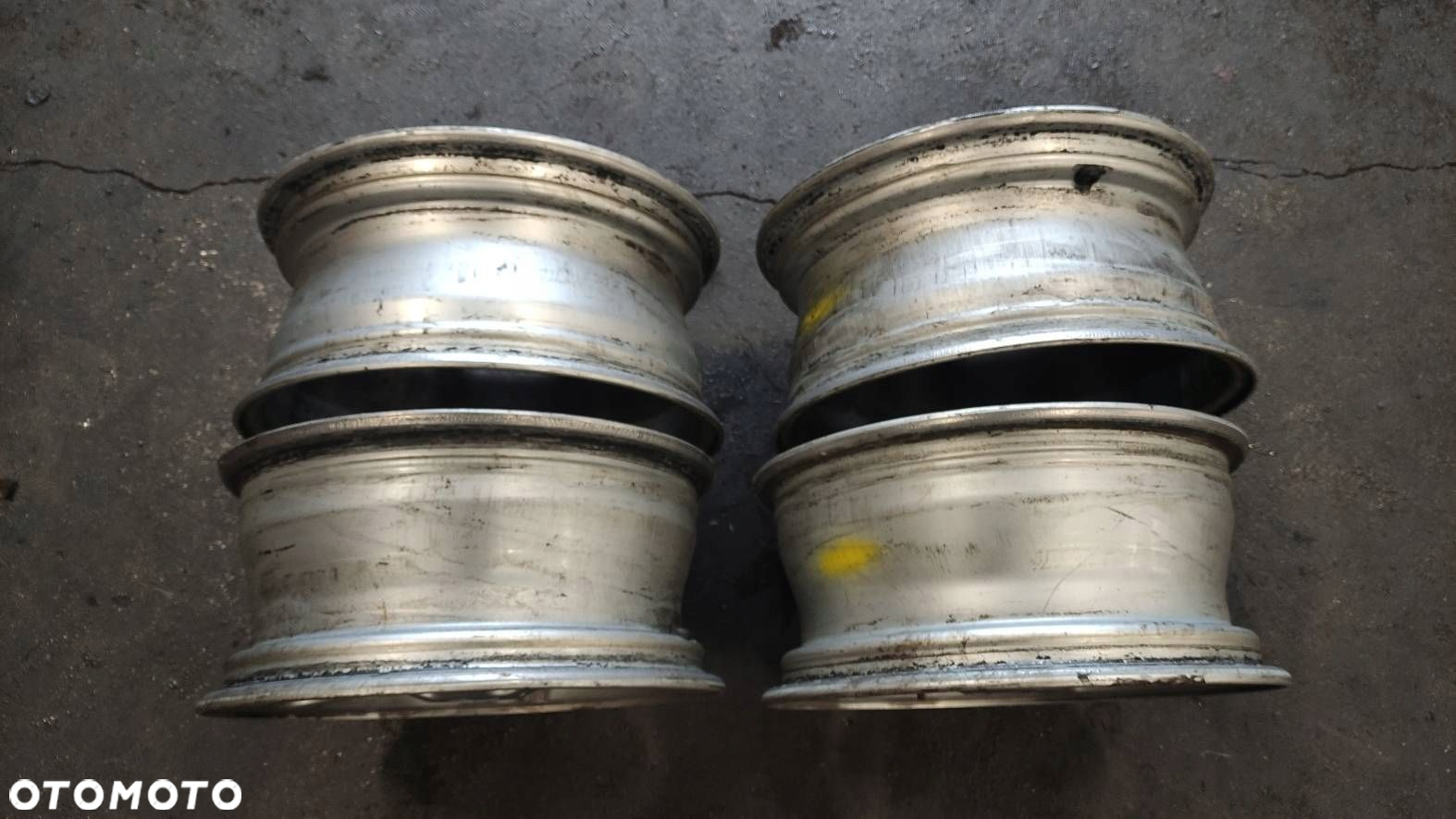 FELGI ALUMINIOWE KOMPLET 4SZT  5X120 6,5X15 ET 42 FI 72,6 - 2