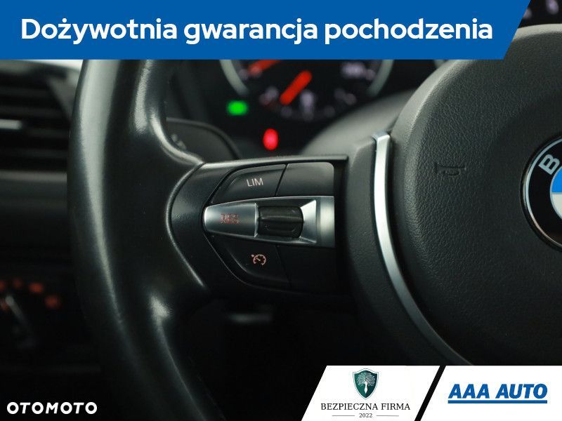 BMW Seria 1 - 21