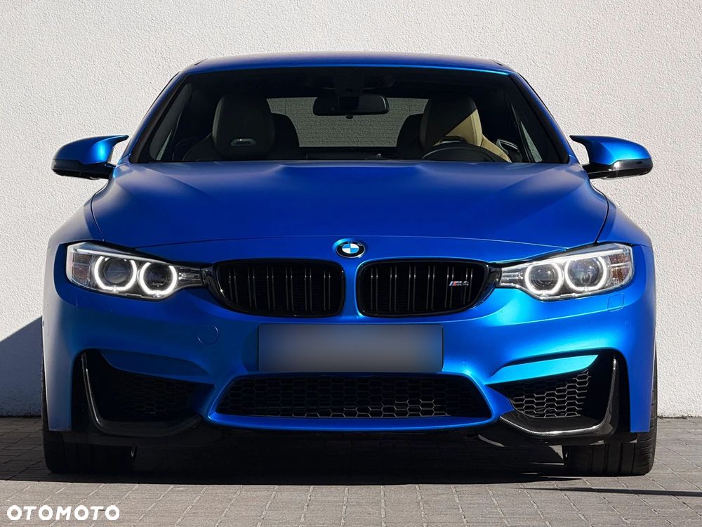 BMW M4 - 8