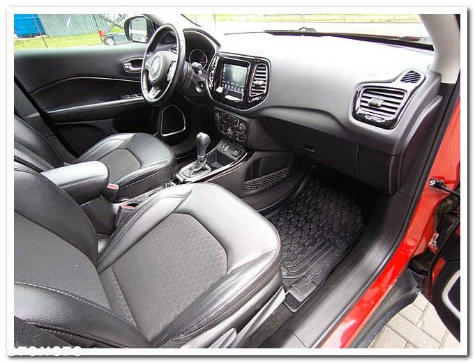 Jeep Compass - 23