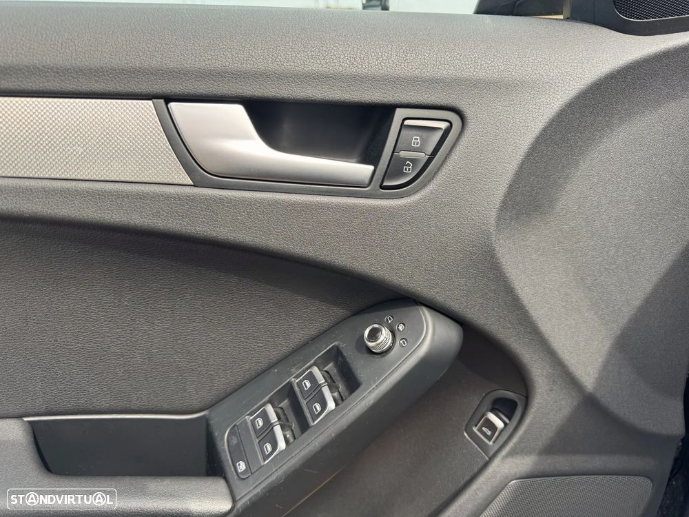 Audi A4 2.0 TDI multitronic Business Line - 7
