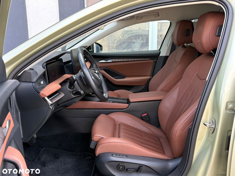 Skoda Superb 2.0 TSI 4x4 L&K DSG - 12