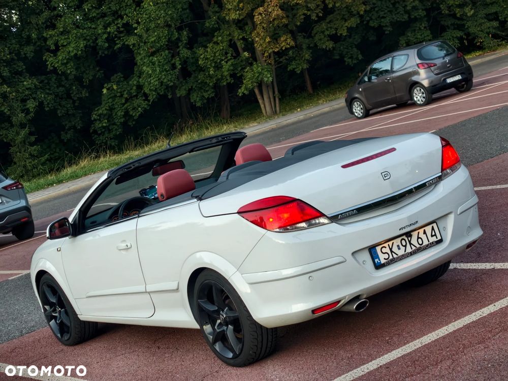 Opel Astra 1.9 CDTI Cosmo - 19