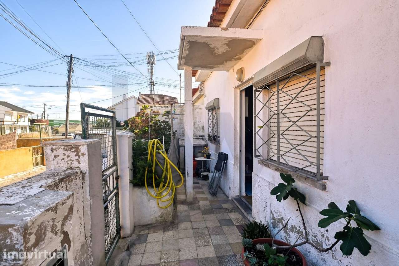 Moradia térrea T2 com sótão aproveitado Independente - INVESTIMENTO - - Grande imagem: 3/16