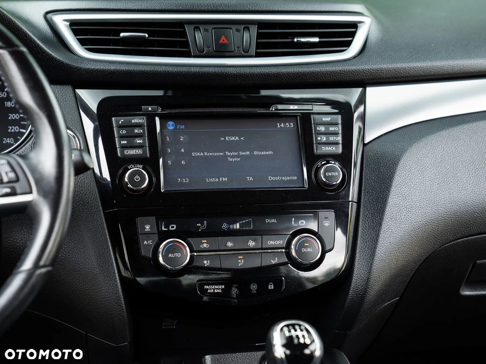 Nissan Qashqai 1.6 DIG-T N-Connecta - 35