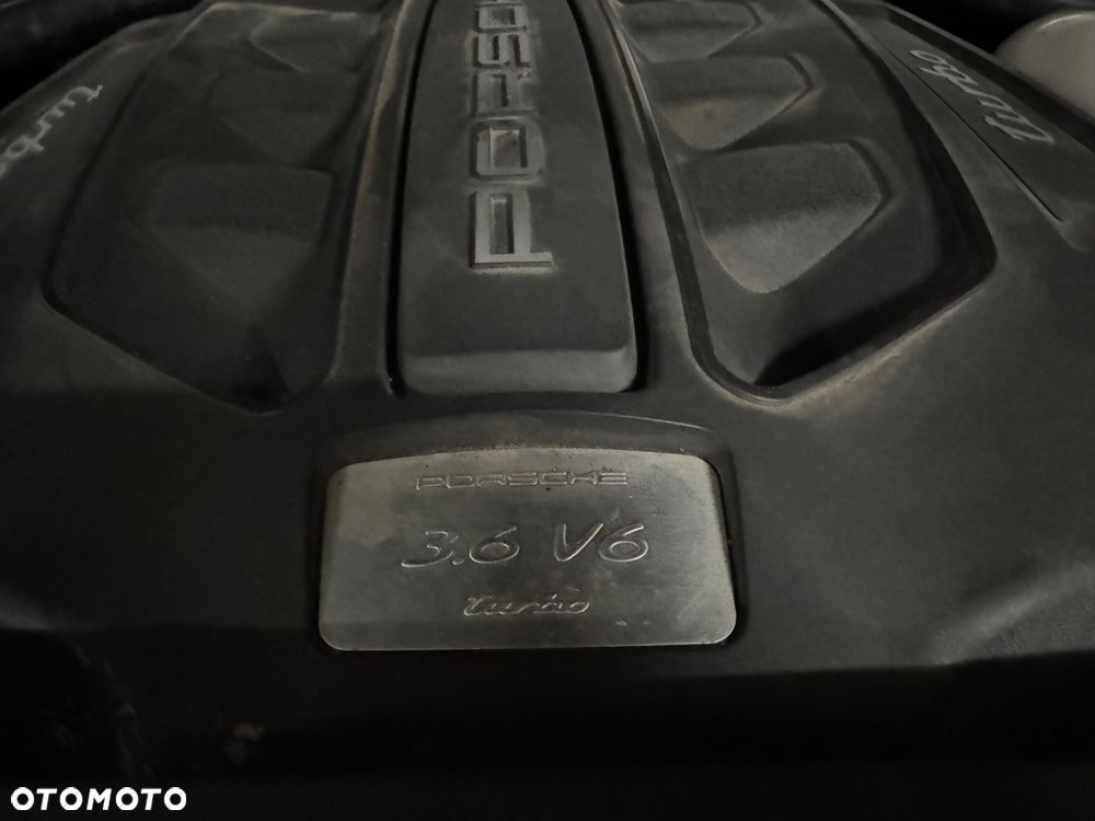 Porsche Macan - 21