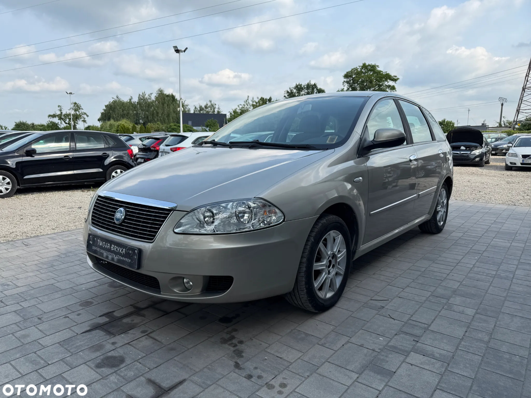 Fiat Croma 1.8 16V Dynamic - 10