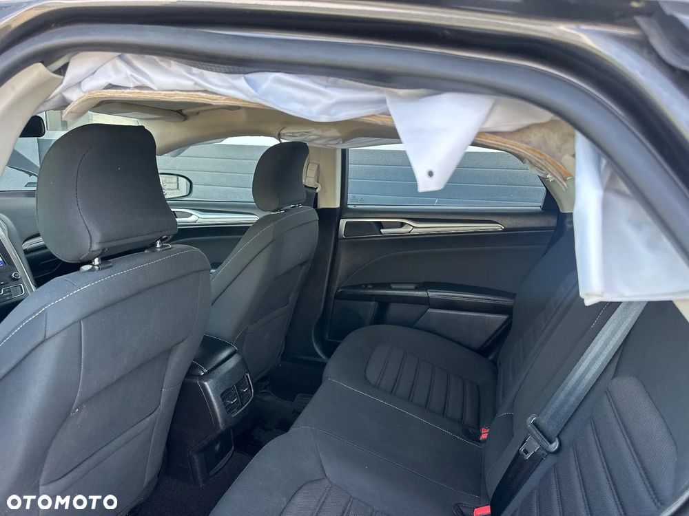 Ford Fusion - 14
