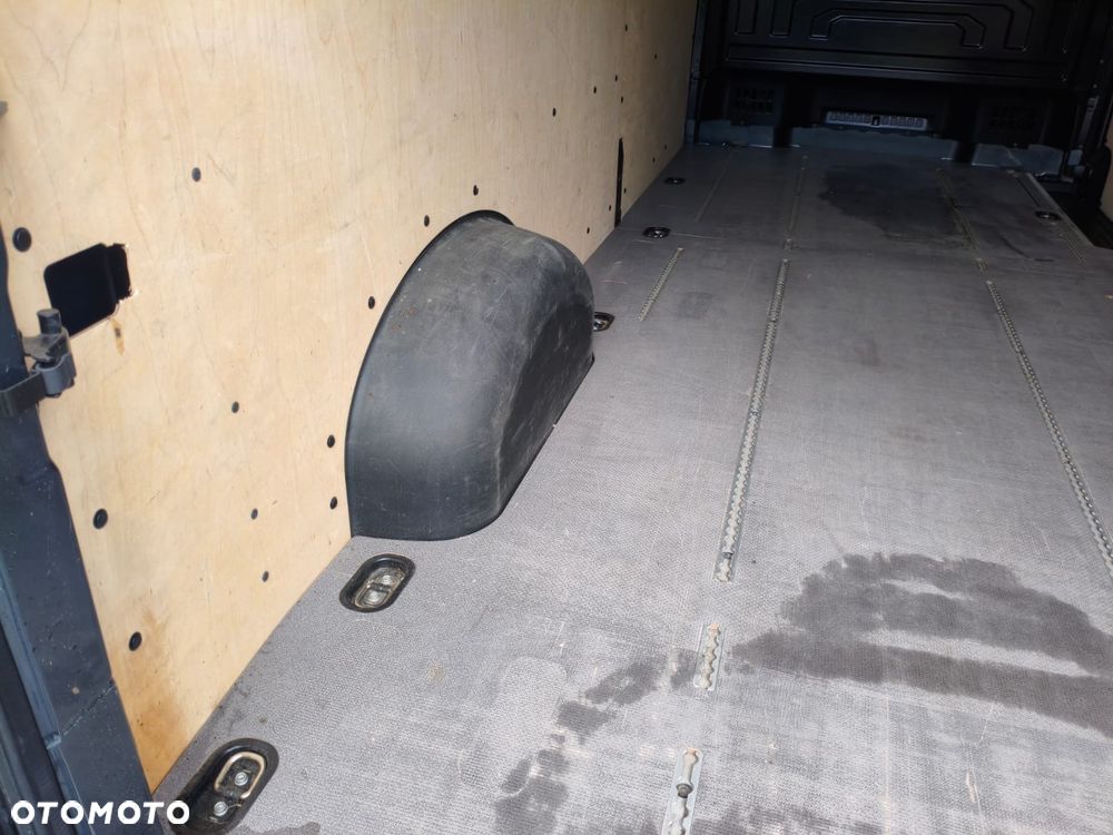 Volkswagen Crafter L4H2 - 21