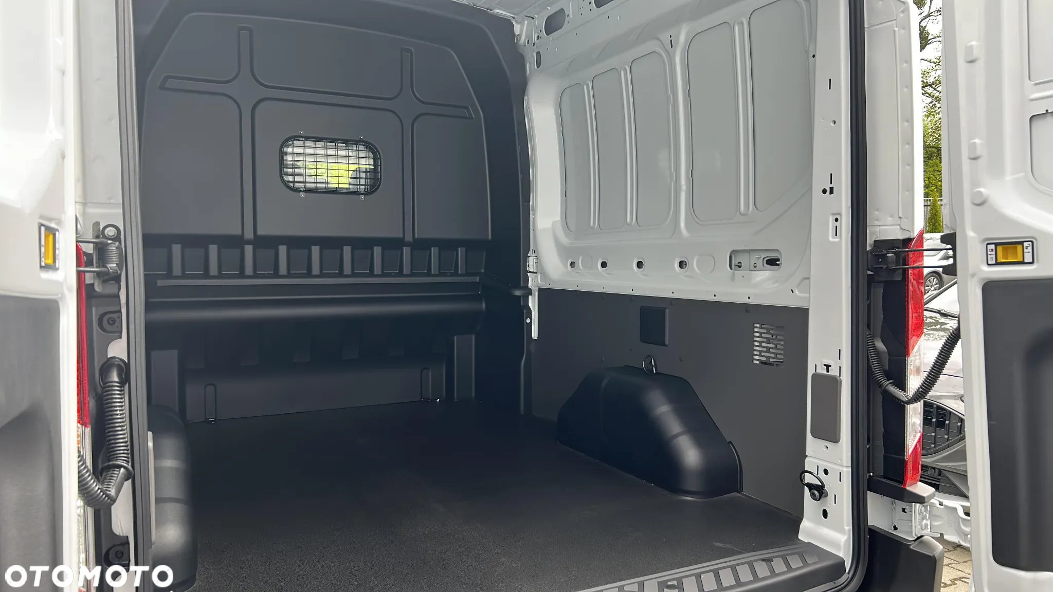 Ford Transit - 29