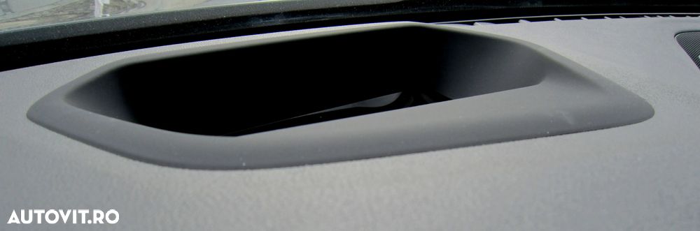 BMW Seria 5 520i AT MHEV - 13