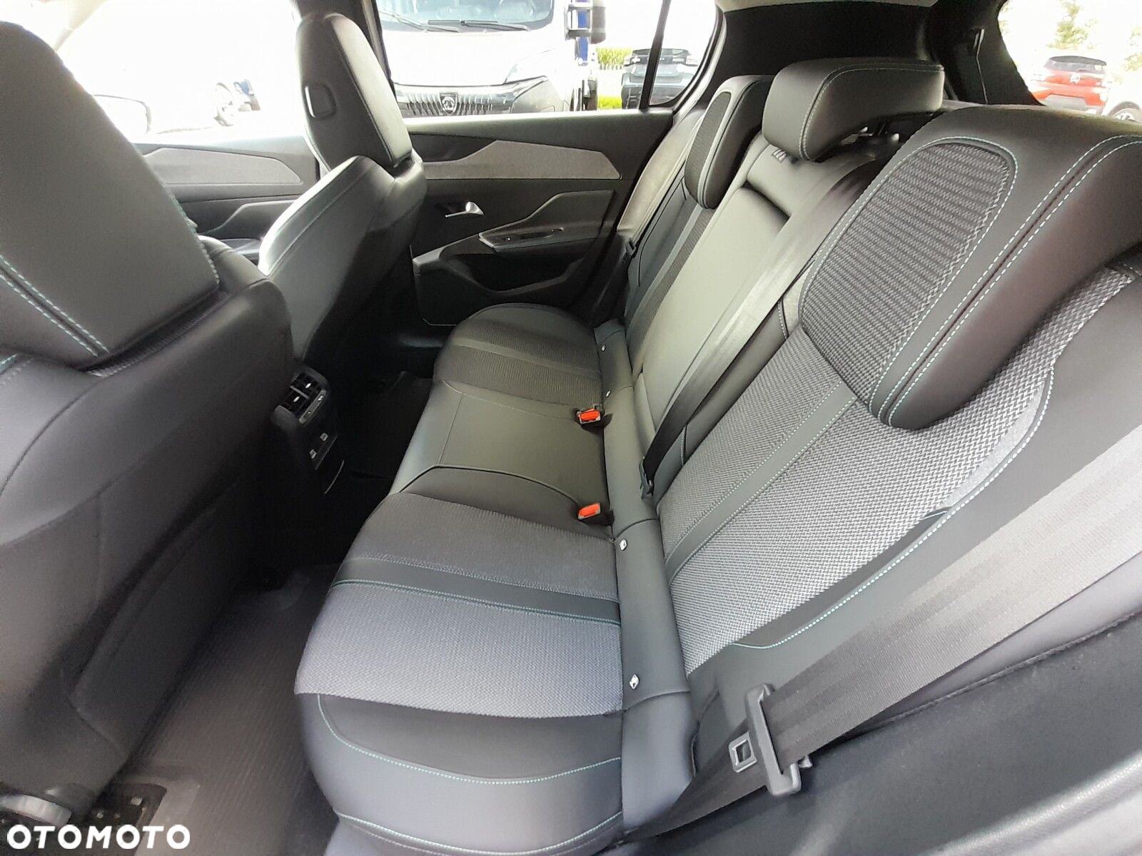 Peugeot 308 1.2 PureTech Allure Pack S&S EAT8 - 14