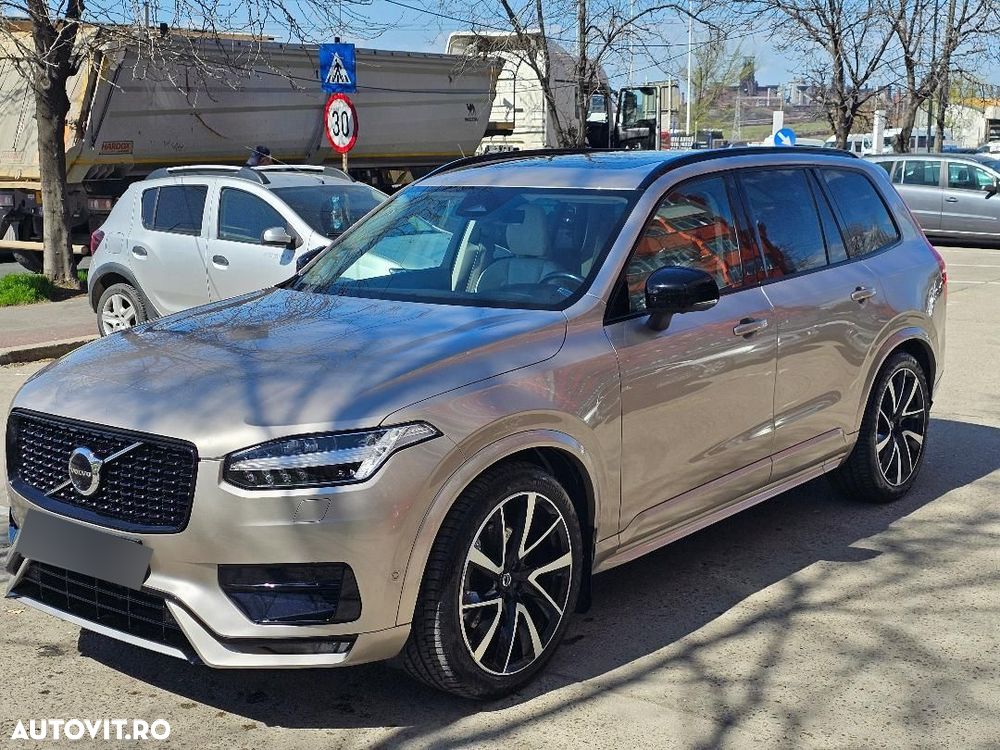 Volvo XC 90 - 1