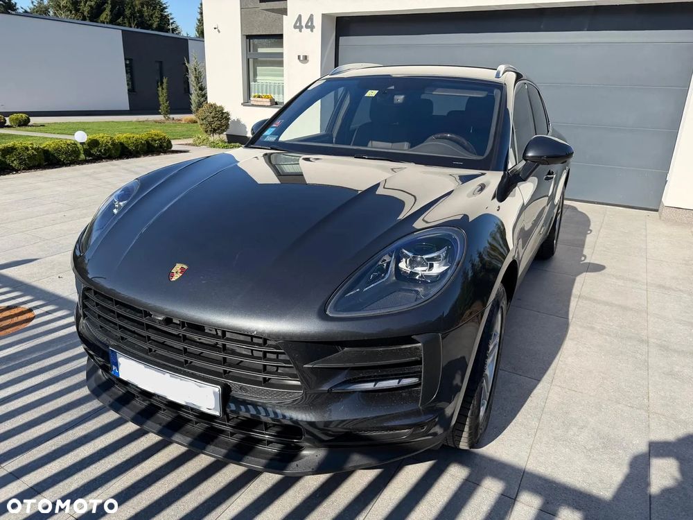 Porsche Macan Standard - 1