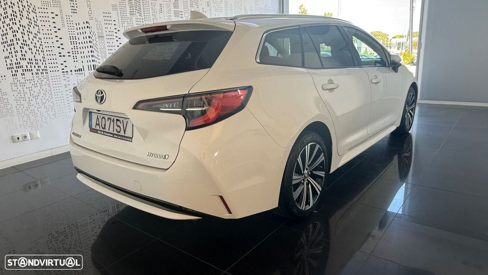 Toyota Corolla Touring Sports 1.8 Hybrid Comfort+P.Sport - 4