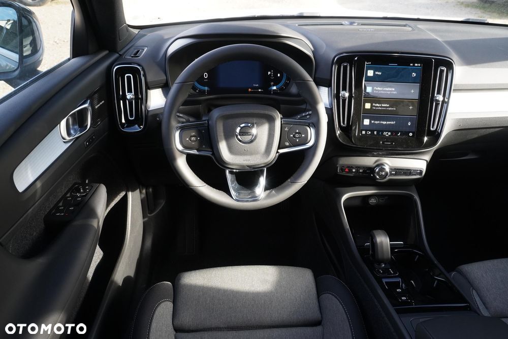 Volvo XC 40 B3 Plus Dark - 14