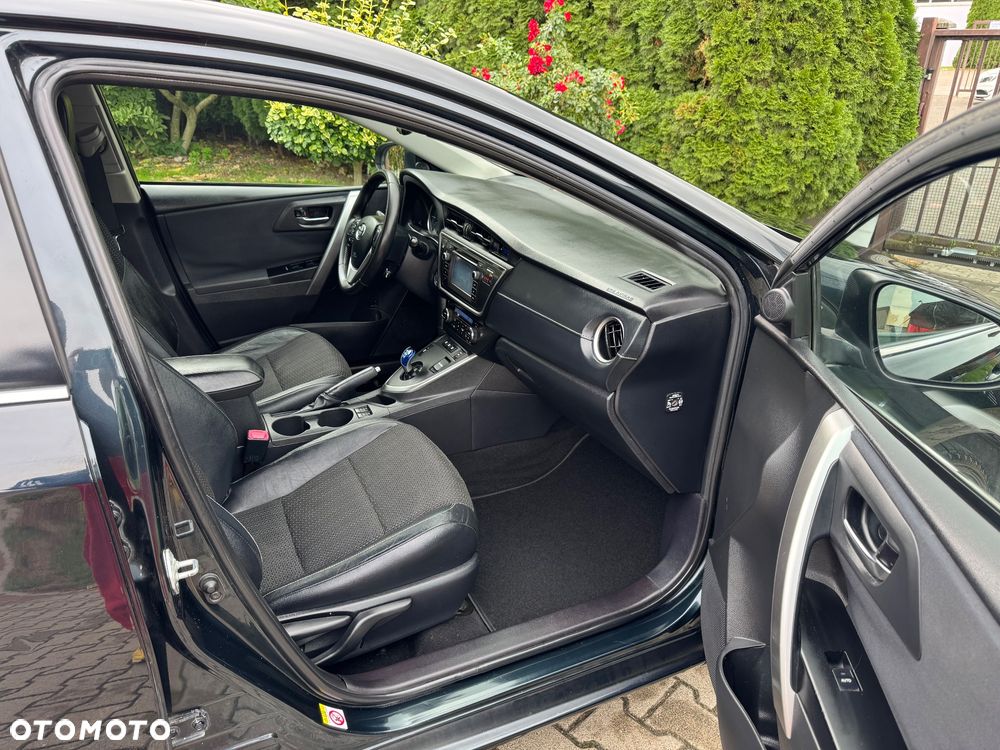 Toyota Auris 1.8 HSD Luna - 16