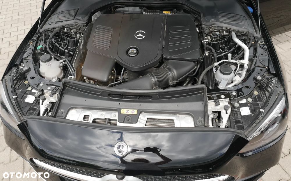 Mercedes-Benz Klasa C 300 e PHEV AMG - 22