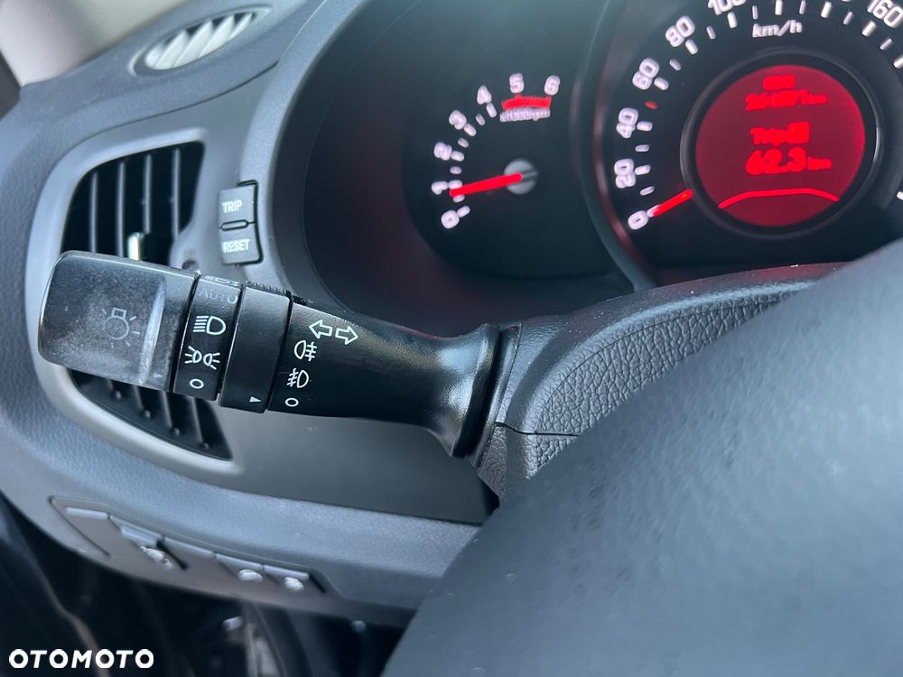 Kia Sportage 2.0 CRDI L 2WD - 28