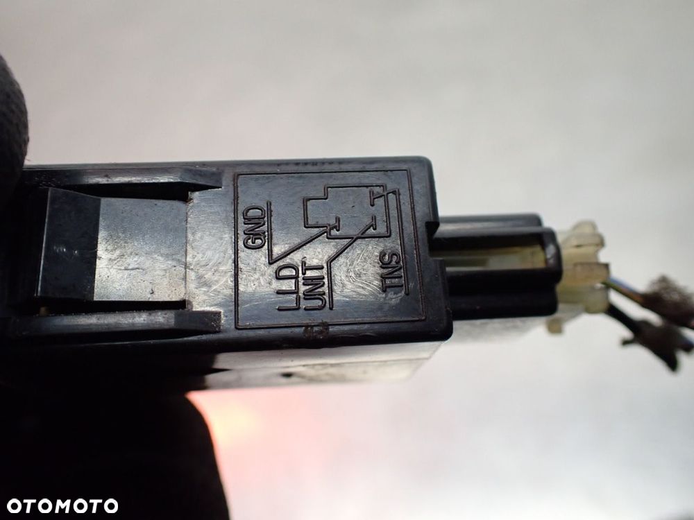 PRZEŁĄCZNIK REGULACJI ŚWIATEŁ KIA SPORTAGE I - 5