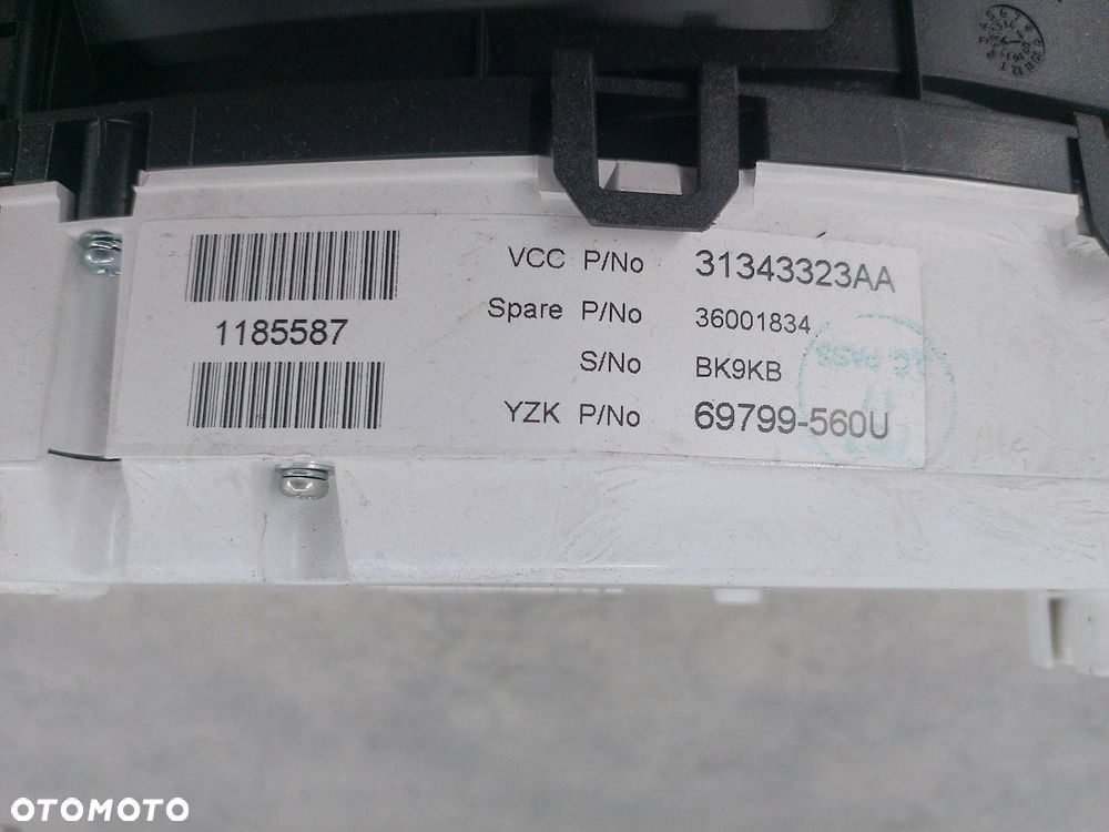 LICZNIK VOLVO V60 31343323AA 69799-560U 2.0 D3 - 2