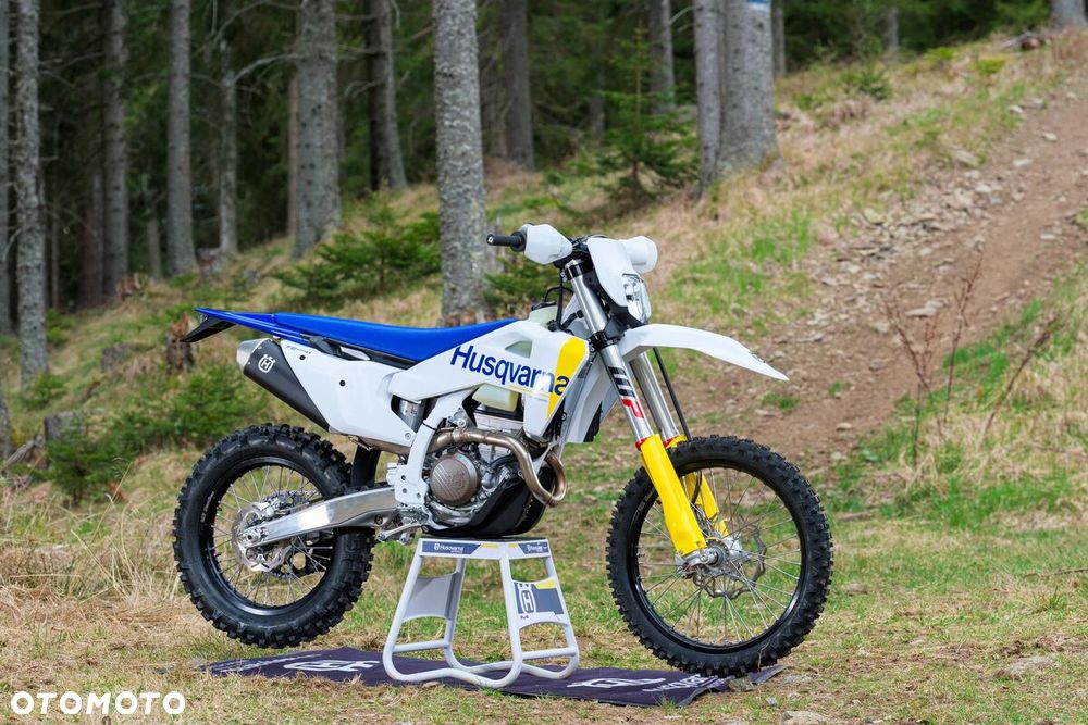 Husqvarna FE - 4
