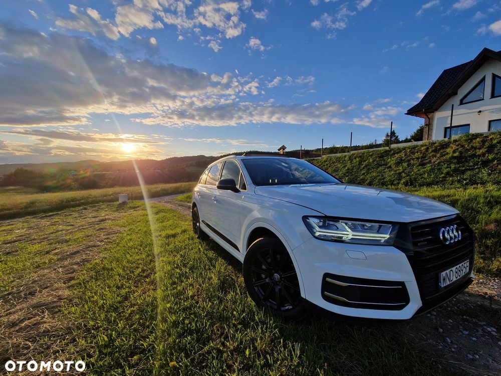 Audi Q7 - 1