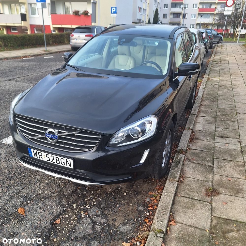 Volvo XC 60 D4 Drive-E Momentum - 4