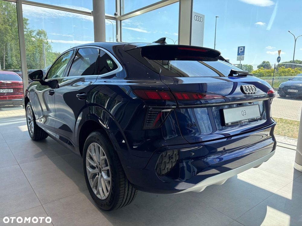 Audi Q3 - 6