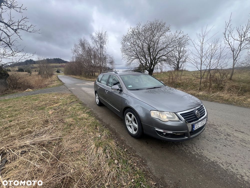Volkswagen Passat 2.0 TDI Individual Chrom - 2