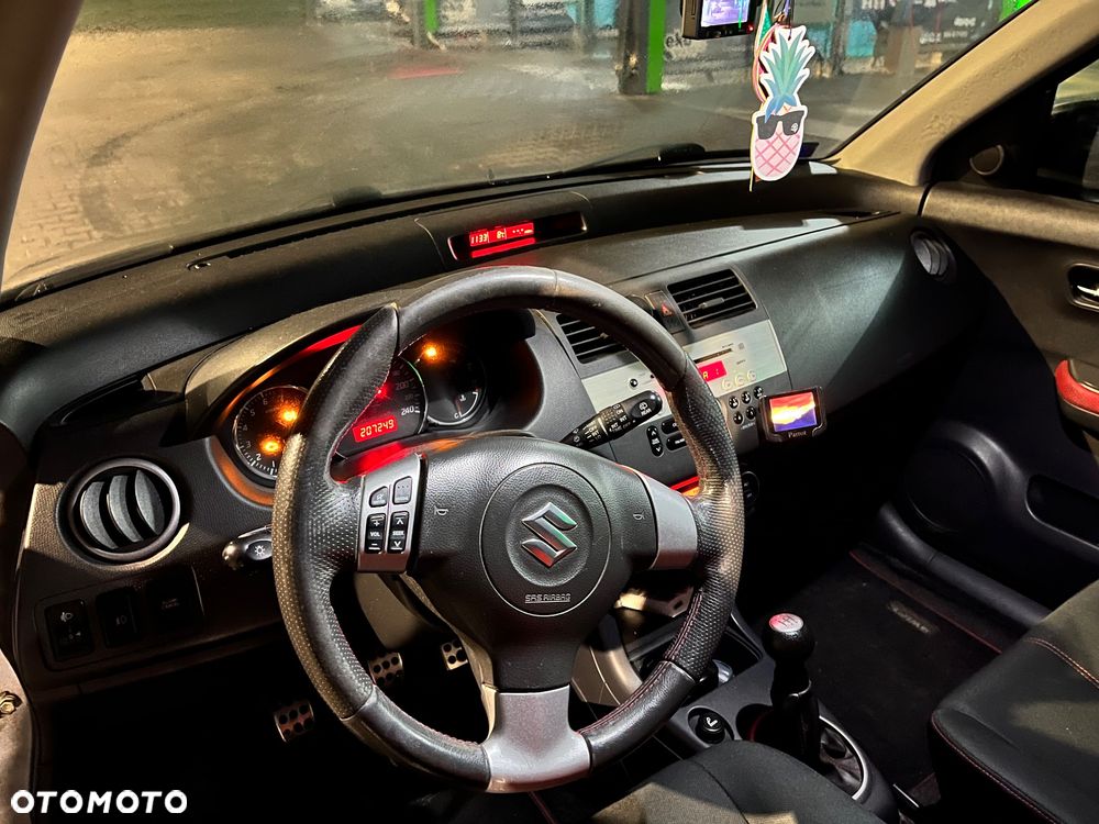 Suzuki Swift 1.6 Sport - 24